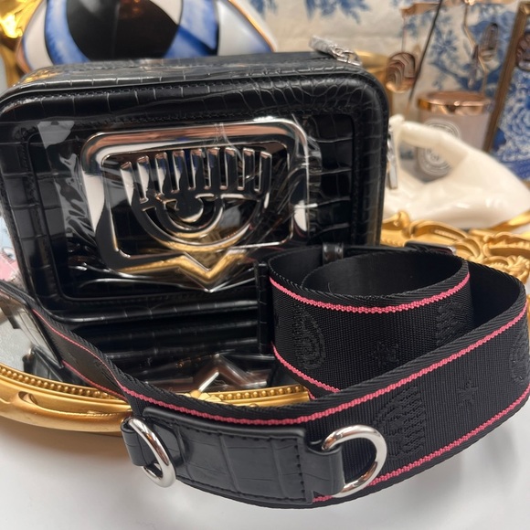 🆕 CHIARA FERRAGNI 🧿 NWT Eyelike-Motif Borsa Crossbody Bag - Black 🧿 - Picture 7 of 14